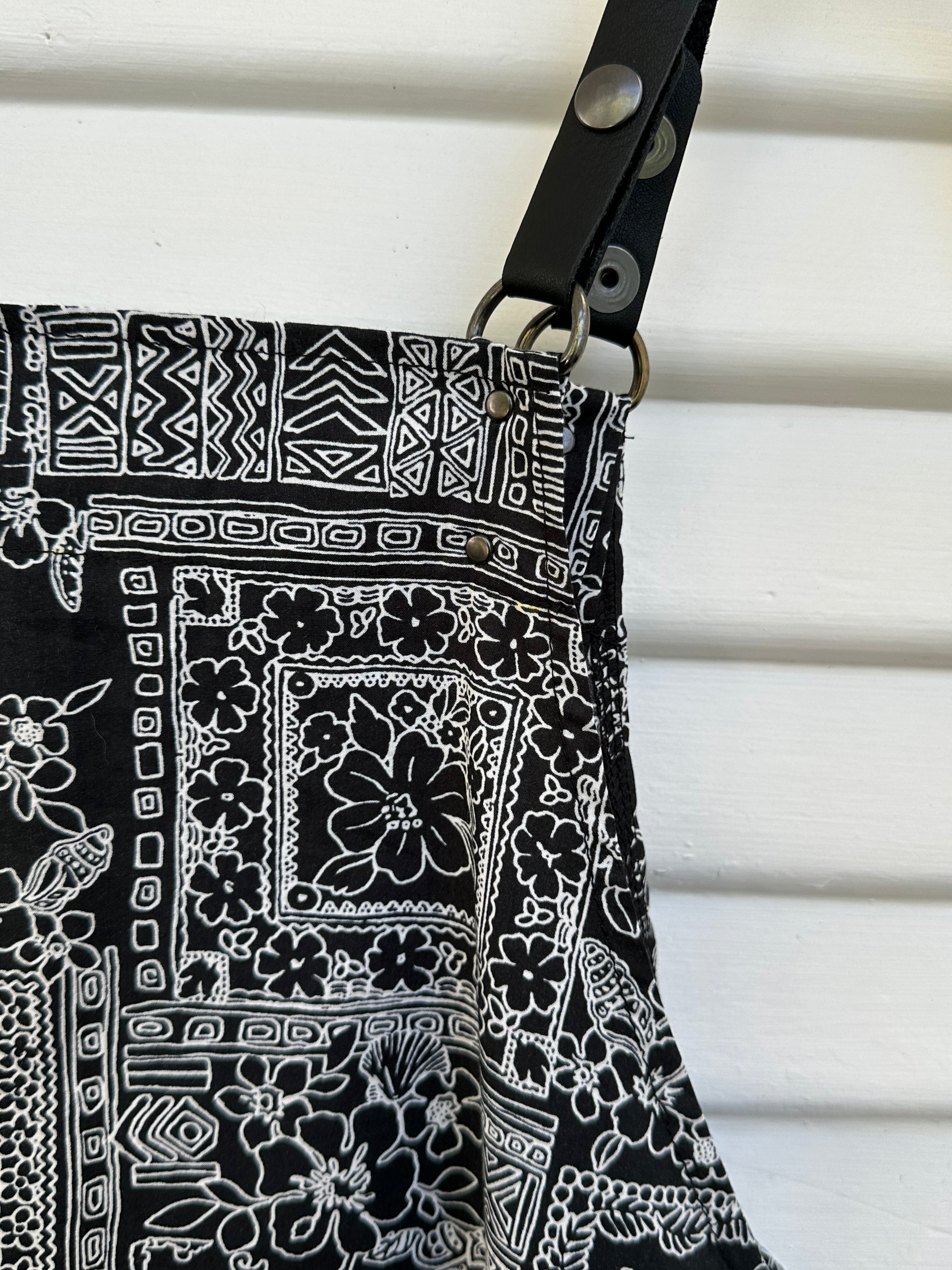 Pinnie, Black Bandana Cotton, Small Batch